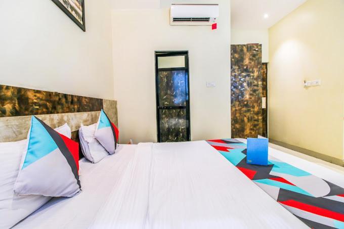 Hotel Embassy Grand Near Us Embassy Bkc Mumbai Bagian luar foto
